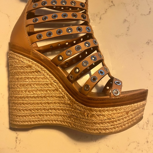 Prada wedges tan leather - Picture 2 of 7